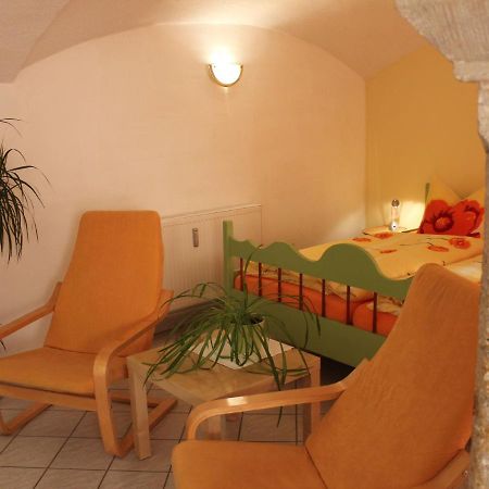 Comfy Apartment In Weissig With Garden Eksteriør bilde